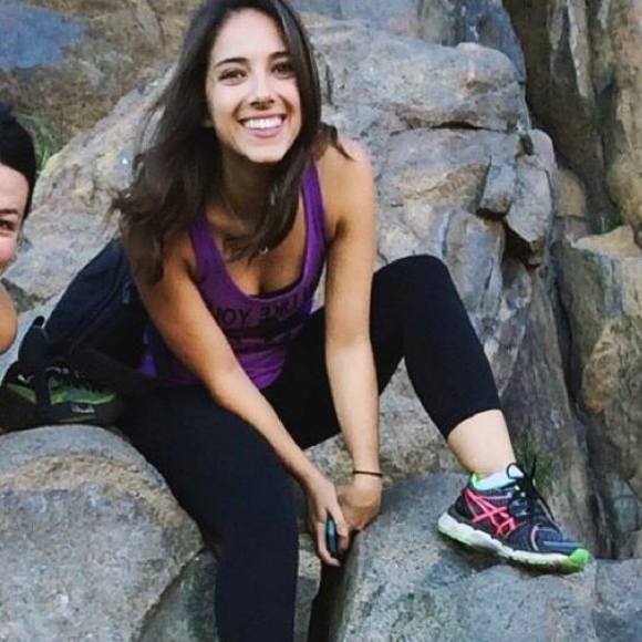 Meet your Posher, Lauren - Picture 1 of 1